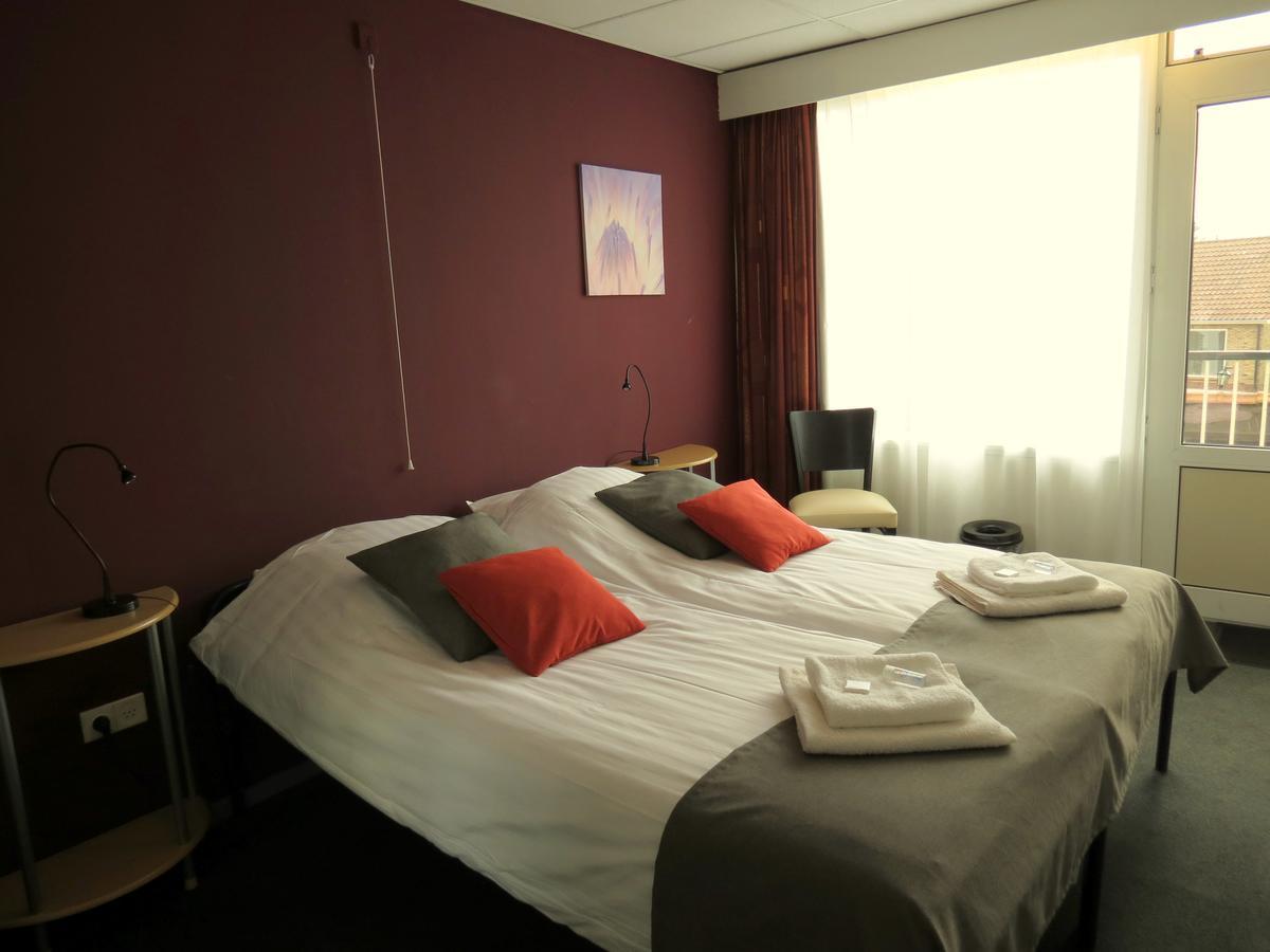 Hotel Orion Kaag Екстериор снимка